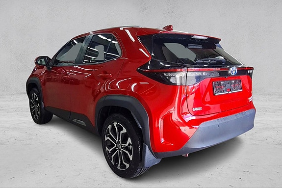 Toyota Yaris Cross 3 of 5