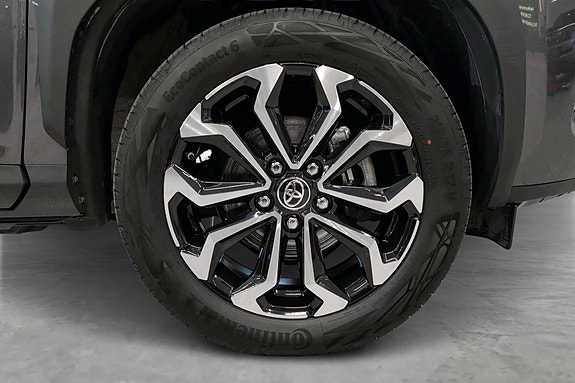 Toyota Yaris Cross 21 of 21