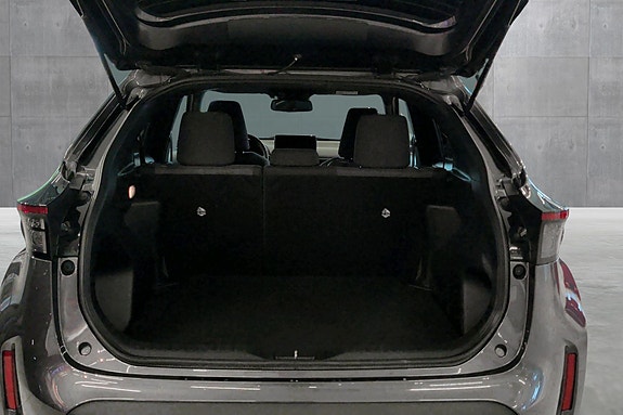 Toyota Yaris Cross 19 of 21