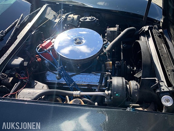 Chevrolet Corvette 22 of 23