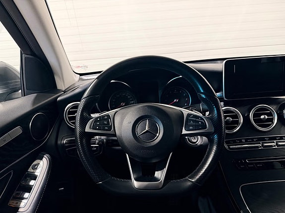 Mercedes-Benz GLC350 e 10 of 19