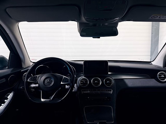 Mercedes-Benz GLC350 e 9 of 19