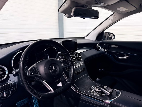 Mercedes-Benz GLC350 e 12 of 19