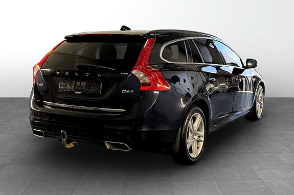 Volvo V60 5 of 13