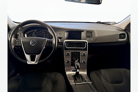 Volvo V60 8 of 13