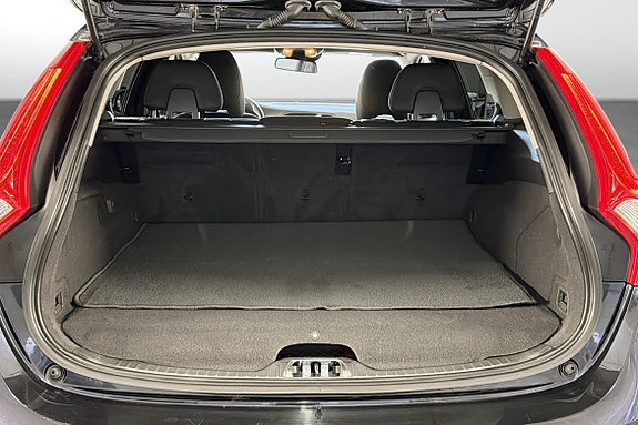 Volvo V60 13 of 13