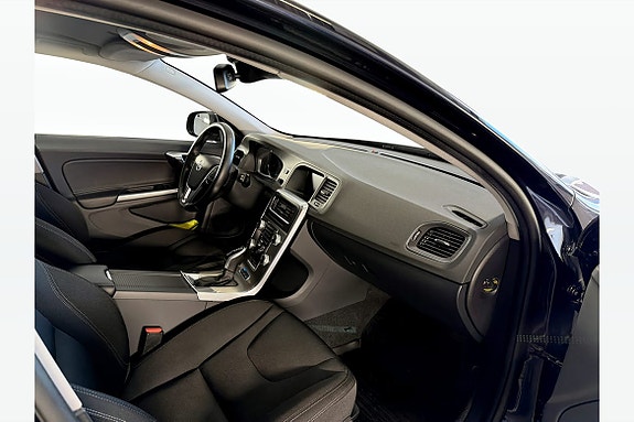 Volvo V60 10 of 13
