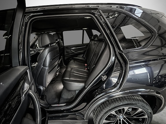 BMW X5 24 of 30