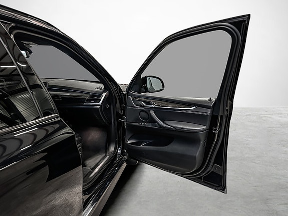 BMW X5 22 of 30