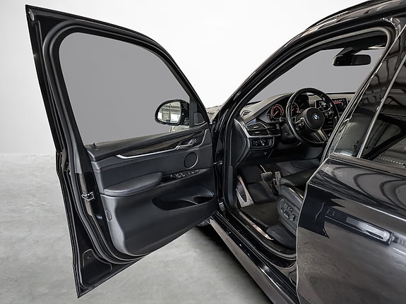 BMW X5 9 of 30