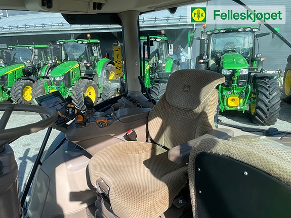 John Deere 6155R 50 KM Command Pro, auto, trac ready++ 16 of 17