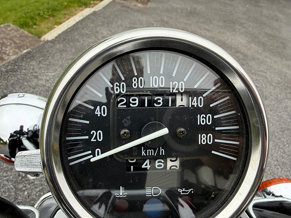 Suzuki VZ 800 Marauder 6 of 9