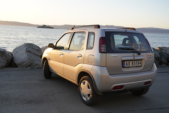 Suzuki Ignis 2 of 6