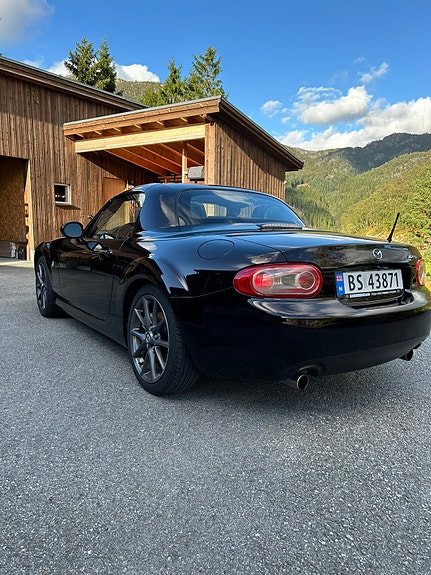 Mazda MX-5 3 of 10