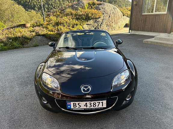 Mazda MX-5 7 of 10
