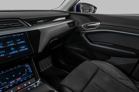 Audi e-tron 16 of 27