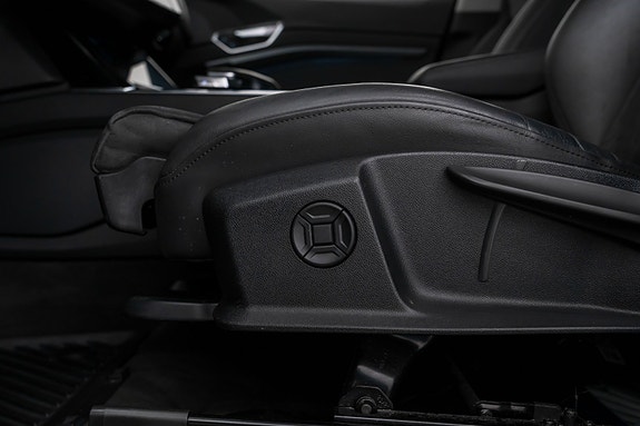 Audi e-tron 23 of 27
