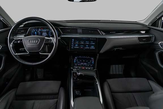 Audi e-tron 24 of 27