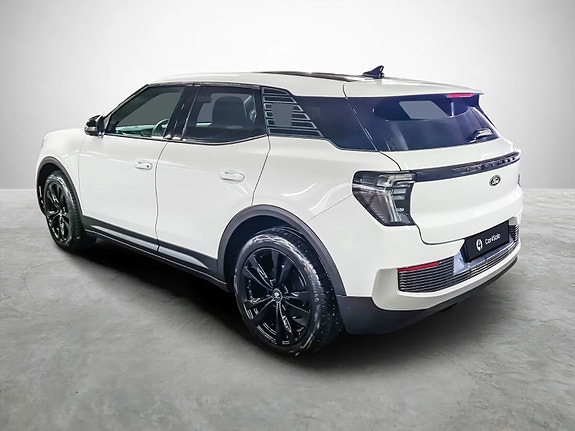 Ford Explorer 3 of 26