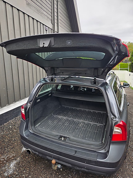 Volvo V70 15 of 27