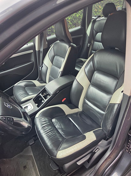 Volvo V70 10 of 27
