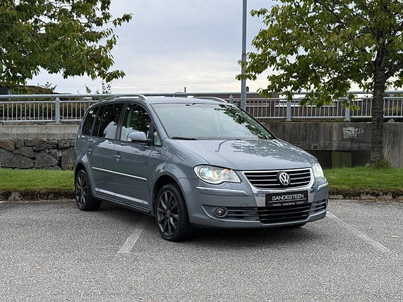 Volkswagen Touran 3 of 29