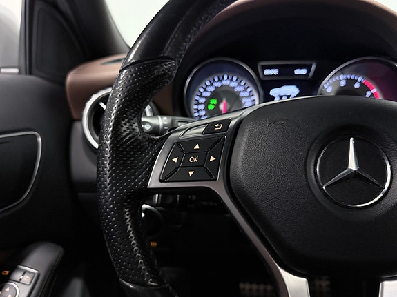 Mercedes-Benz GLA200 18 of 30