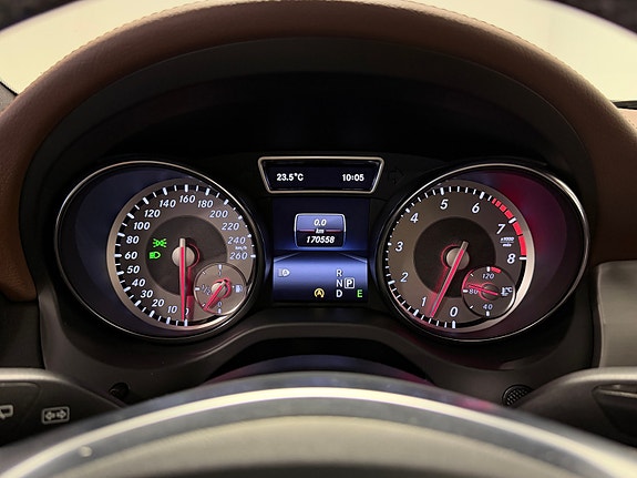 Mercedes-Benz GLA200 29 of 30