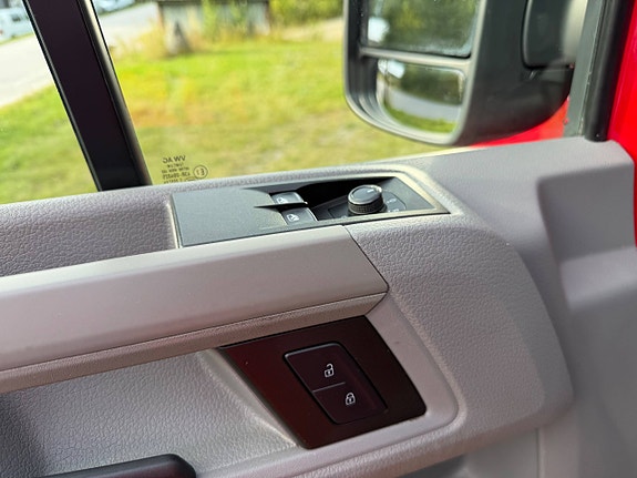 Volkswagen Crafter 14 of 30