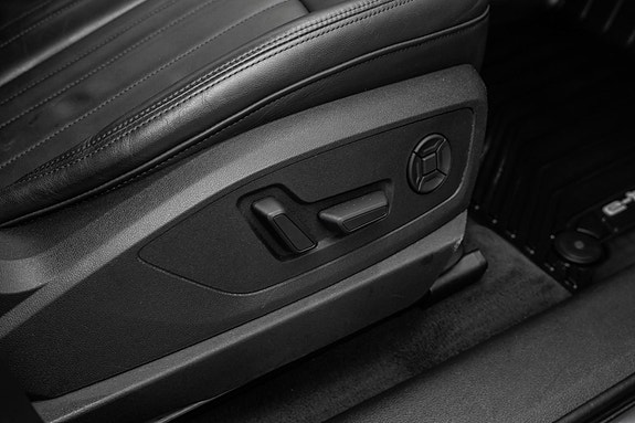 Audi e-tron 16 of 28