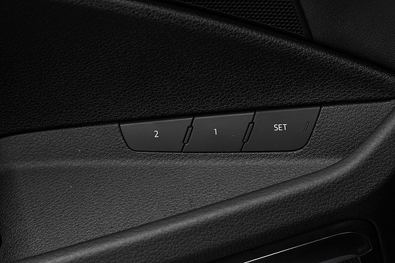 Audi e-tron 17 of 28