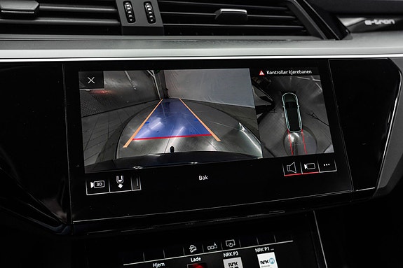Audi e-tron 26 of 28
