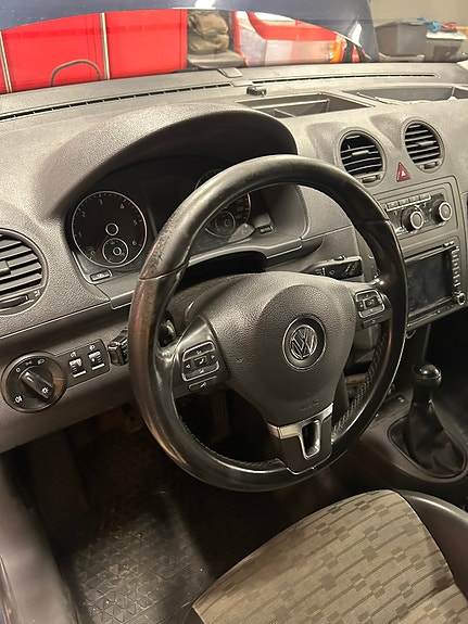 Volkswagen Caddy 8 of 9
