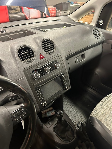 Volkswagen Caddy 9 of 9