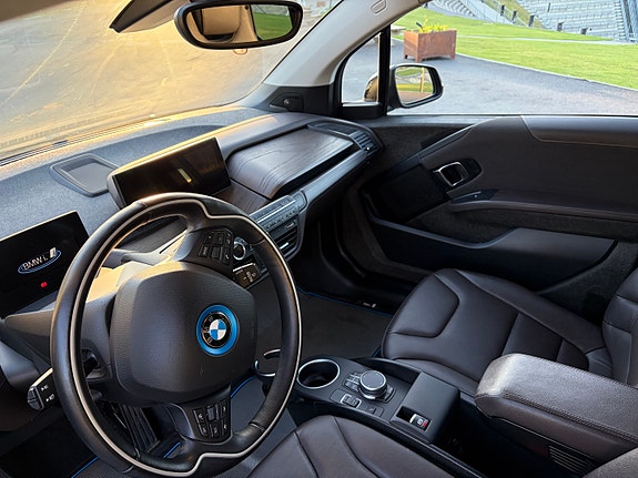 BMW i3 8 of 15