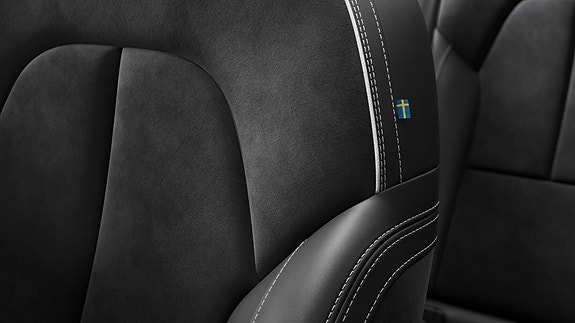 Volvo XC40 14 of 16