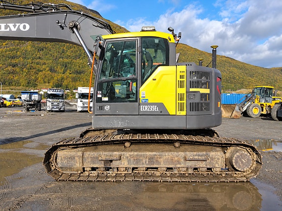 Volvo ECR235EL 3 of 27