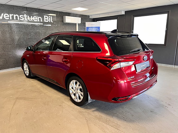 Toyota Auris 7 of 25