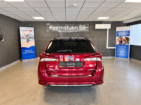 Toyota Auris 6 of 25