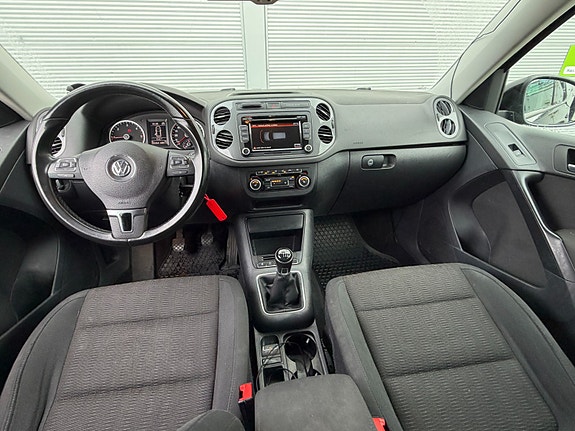 Volkswagen Tiguan 21 of 26