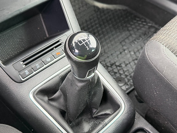 Volkswagen Tiguan 18 of 26