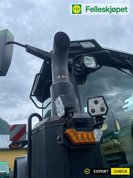 John Deere 7R 350 12 of 30
