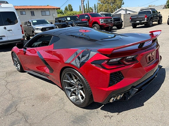 Chevrolet Corvette 4 of 16