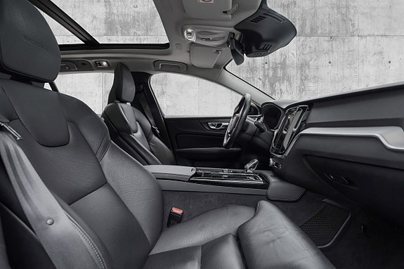 Volvo V60 25 of 26