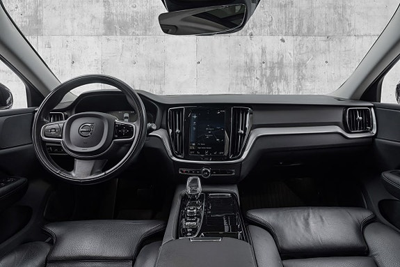 Volvo V60 14 of 26