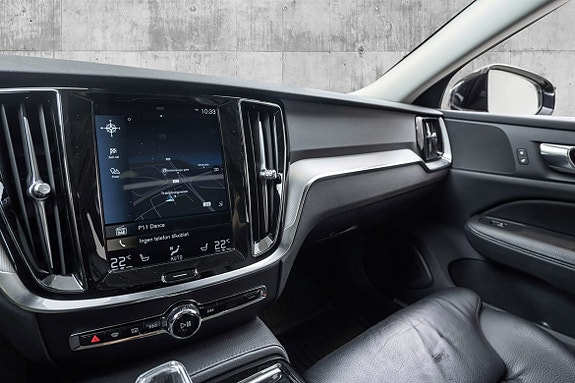 Volvo V60 17 of 26