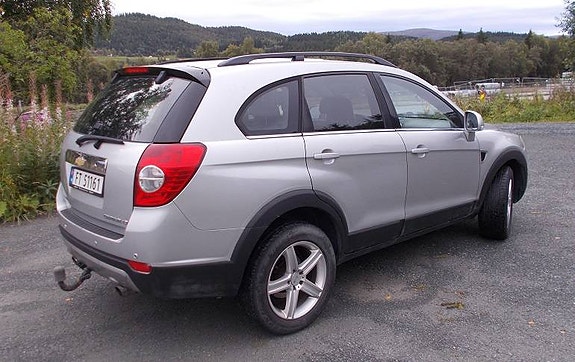 Chevrolet Captiva 5 of 19