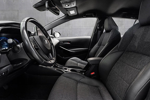 Toyota Corolla 8 of 23