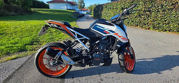 KTM 125 Duke 9 of 10