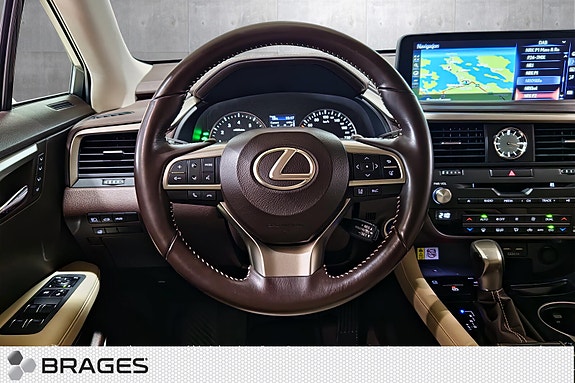 Lexus RX450h 10 of 30